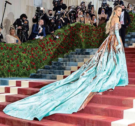 Charlotte's sapphire gown at the Met Gala